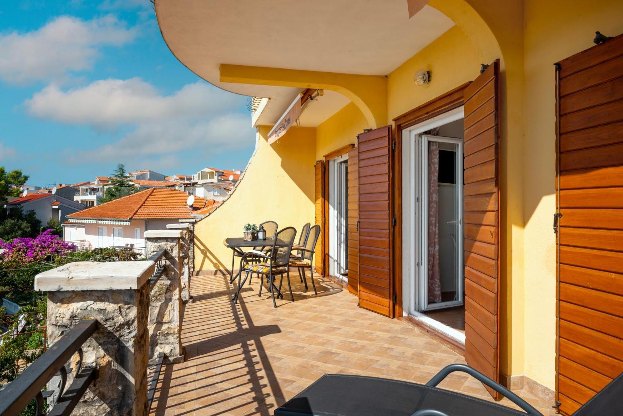 Apartments Rogoznicka Oaza Rogoznica  Ngoại thất bức ảnh