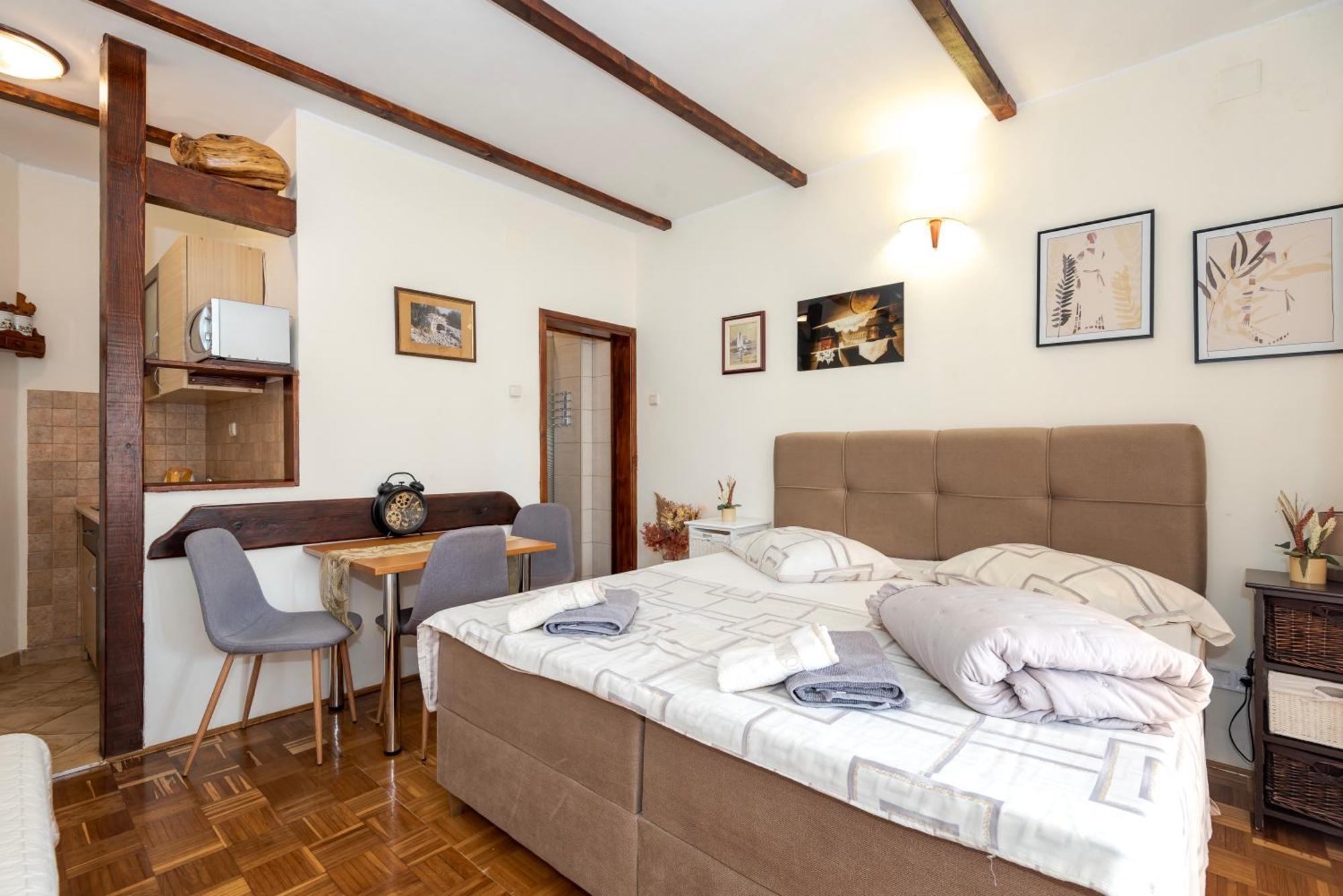 Apartments Rogoznicka Oaza Rogoznica  Ngoại thất bức ảnh