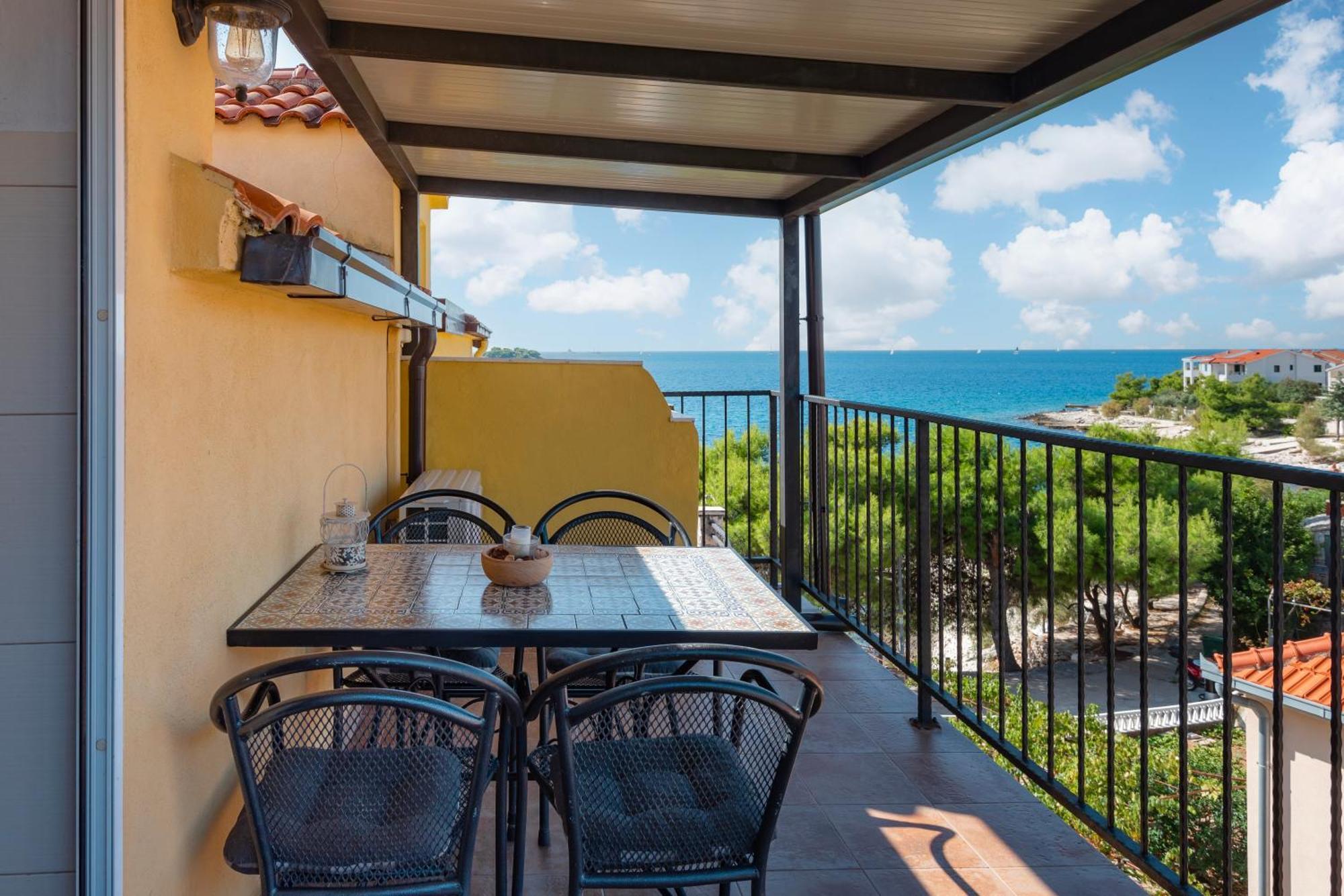 Apartments Rogoznicka Oaza Rogoznica  Ngoại thất bức ảnh